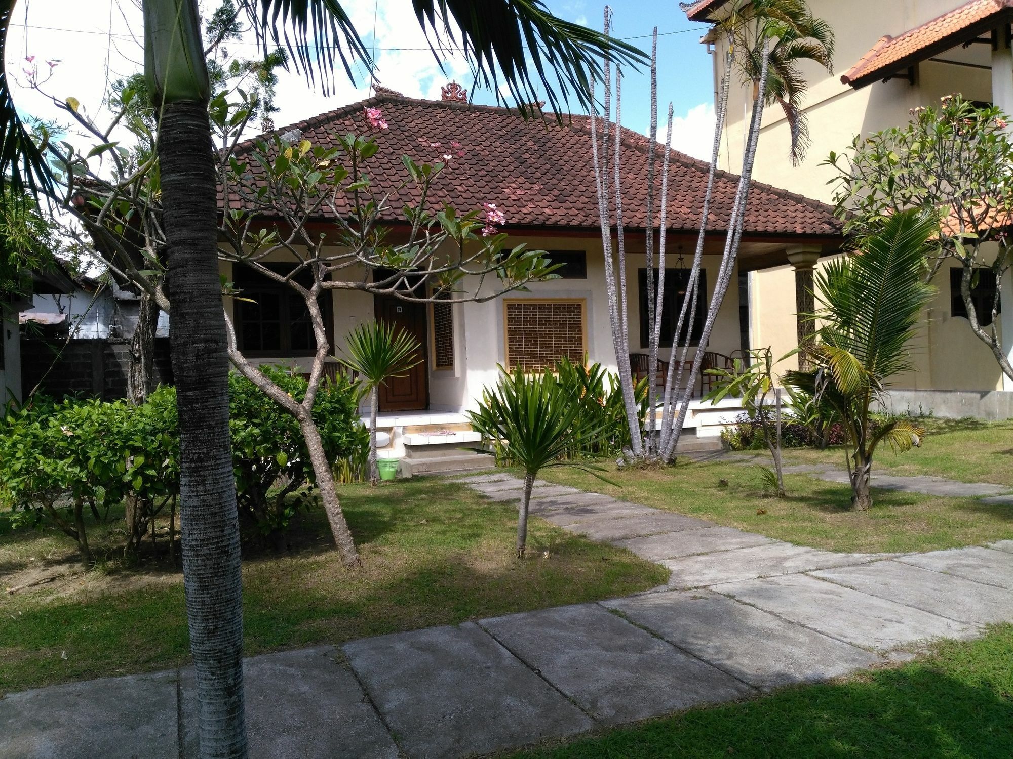 Mekar Jaya Bungalows Kuta Lombok Exterior foto